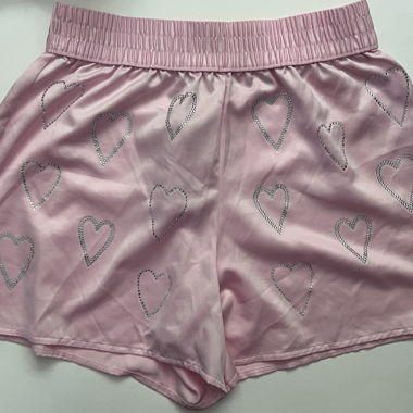 Short in raso rosa con cuori