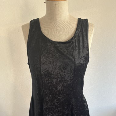Samtkleid kurz