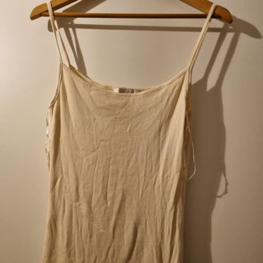Beiges Sommerkleid
