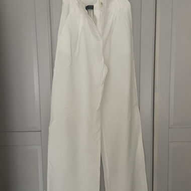 Weisse Leinenhose