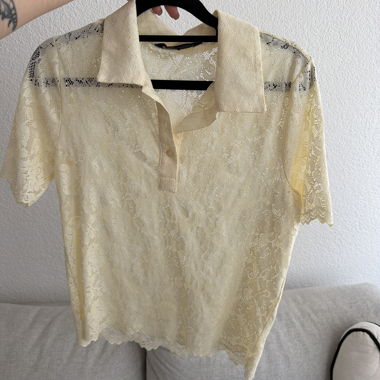 Polo en dentelle