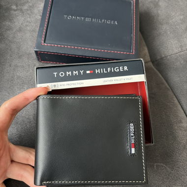Portafoglio in pelle nero Tommy Hilfiger