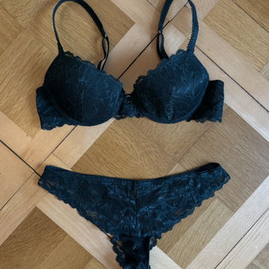 Lace lingerie set green