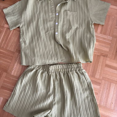Completo camicia e pantaloncini