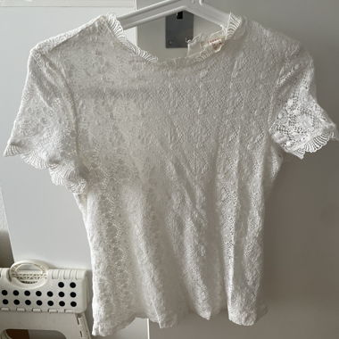 T-shirt bianco in pizzo