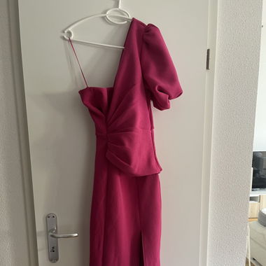 Robe fuchsia 