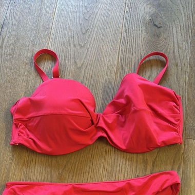 Bikini rot
