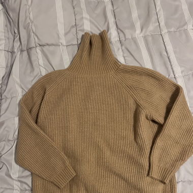 Dunkebeiger Strickpullover mit Kragen 
