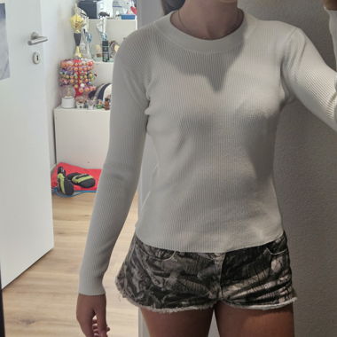 Zara Ripp-Longsleeve