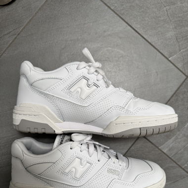 New Balance 550