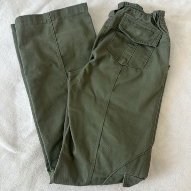 Pantaloni cargo verdi Brandy Melville