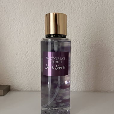 Victoria’s Secret Love Spell Body Mist