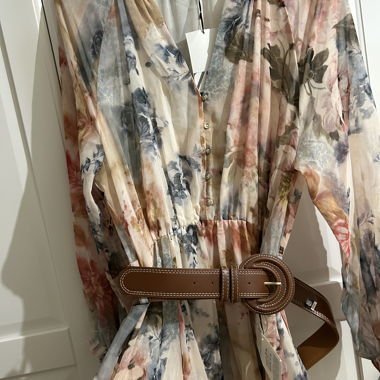 Kleid von Zara *NEU*