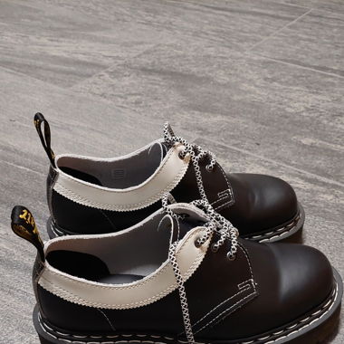 Dr. Martens Schwarz/Weiss 