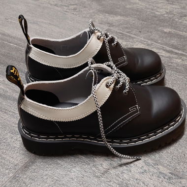 Dr. Martens Schwarz/Weiss 