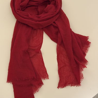 Roter Schal von Massimo Dutti