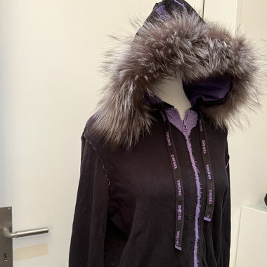 Diesel Kapuzenpullover mit Kunstfell – Schwarz/Lila