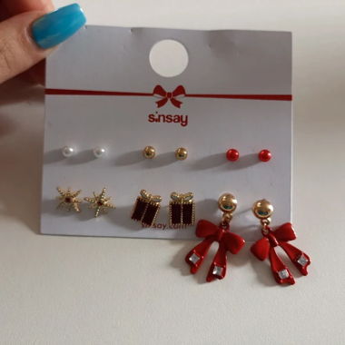 Set di orecchini Sinsay