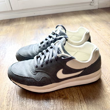 Nike Air Safari cool grau/schwarz