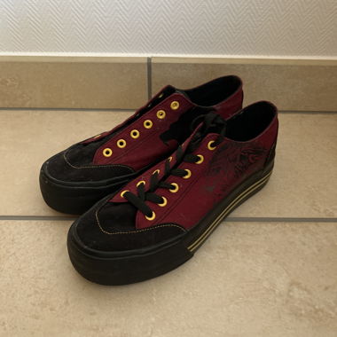 Sneakers basse rosse e nere
