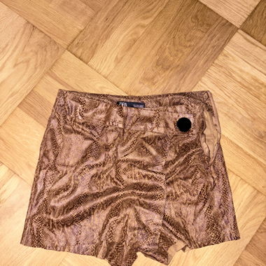 ZARA mini skirt with snake print
