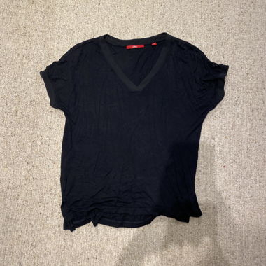 Schwarzes T-Shirt