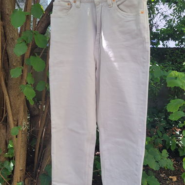 Weisse Damenjeans