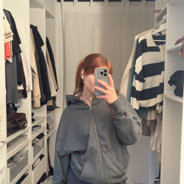 Grüner Zip Hoodie