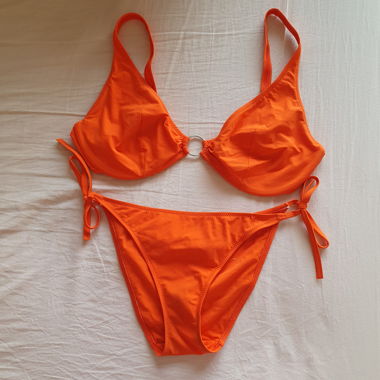 Bikini arancione