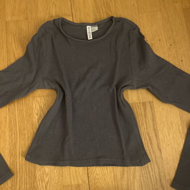 Grey Long-Sleeve T-Shirt