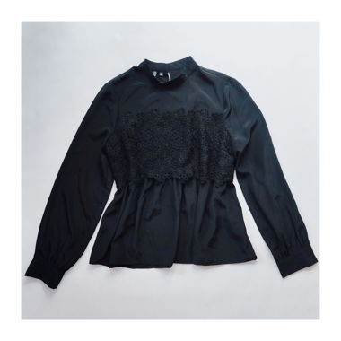 Flowy Bluse mit Stickerei