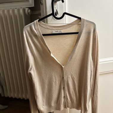 Maglione con bottoni
