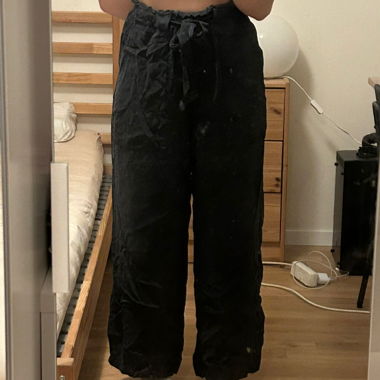 Schwarze Wide-Leg-Hose Friends