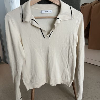 Maglione polo in maglia crema MNG