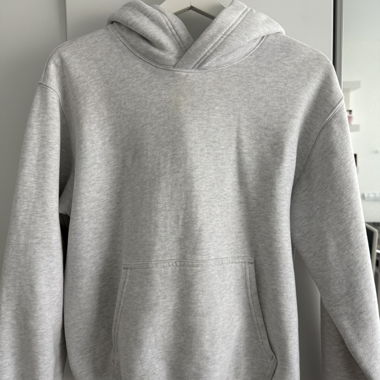 Hoodie gris d’Aritzia