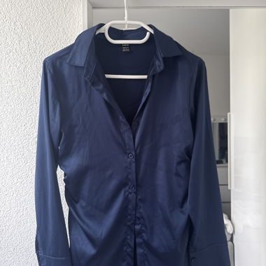 ***Blusa in seta blu scuro***
