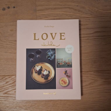 Cookbook "LOVE Kitchen" by Eschi Fiege