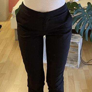 schwarze Chinohose