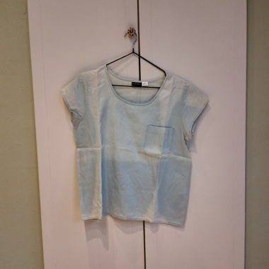 T-shirt bleu