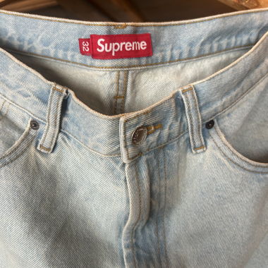 Supreme Jeans hellblau, W32