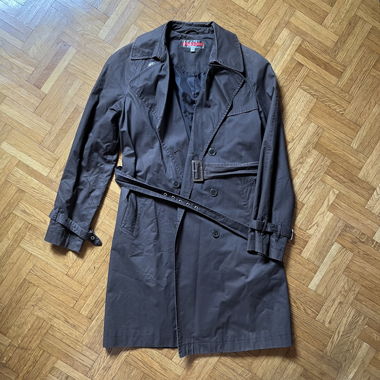 Cappotto stile trench impermeabile
