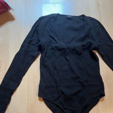 Maglietta a maniche lunghe con scollo a V