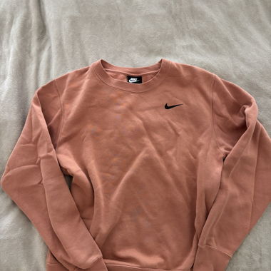 Nike pink sweater XS