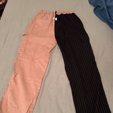 Bershka cargo jeans. 