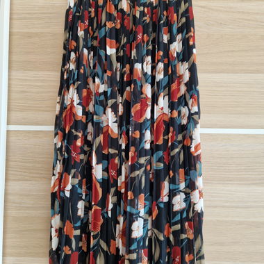 Gonna Plissettata a Fiori di TARA STvLE