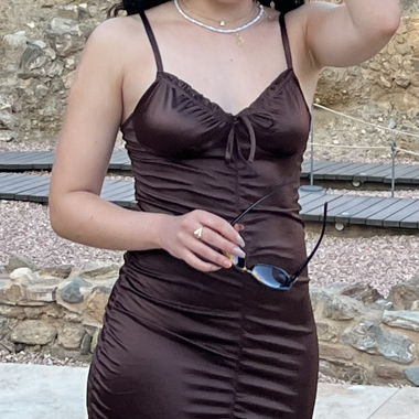Cute lil brown dress