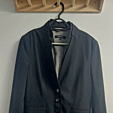 schwarzer eleganter Blazer