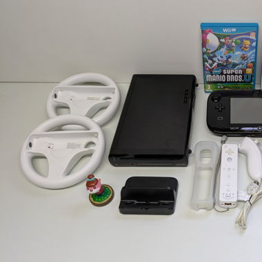 Nintendo Wii U mit viel Zubehör und 7 Spielen