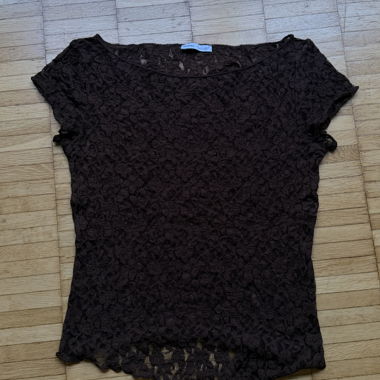 Haut en dentelle Bershka
