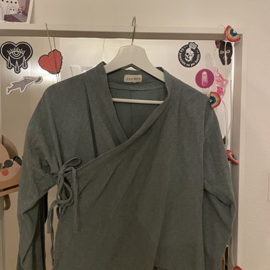 Blusa verde cinese